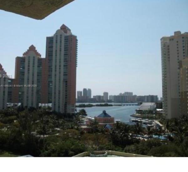 3300 NE 191ST ST #1013, AVENTURA, FL 33180