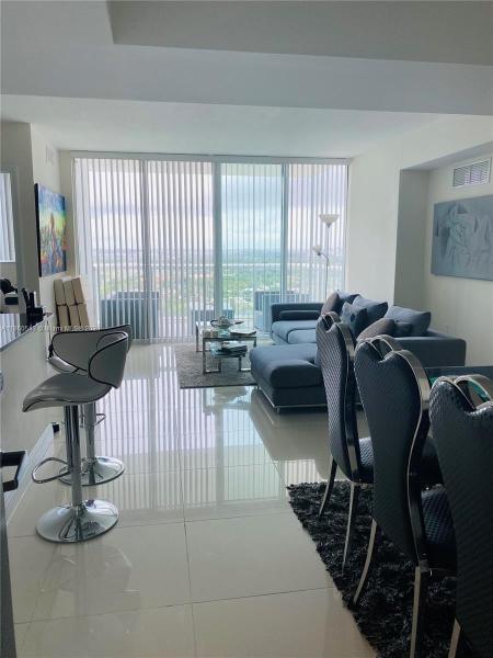 TERRAZAS RIVERPARK VILLAG