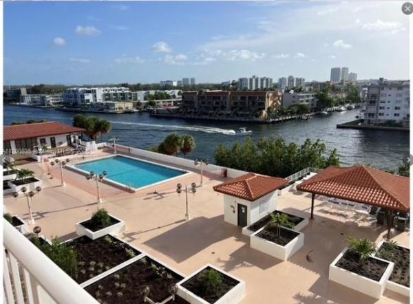 290 174TH ST #702, SUNNY ISLES BEACH, FL 33160