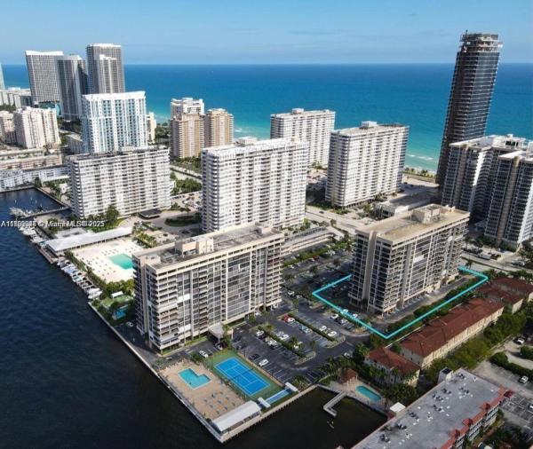 2049 S OCEAN DR #401, HALLANDALE BEACH, FL 33009