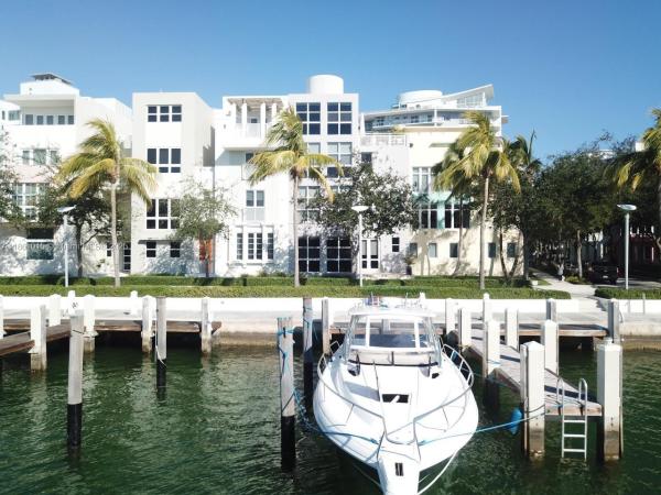 AQUA AT ALLISON ISLAND