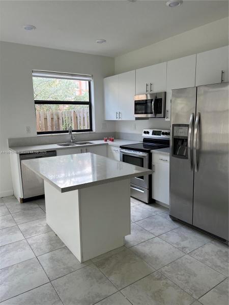 RAMBALS AT VIA VENTURA