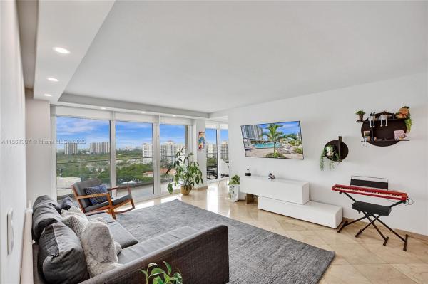 TURNBERRY ISLE CONDO