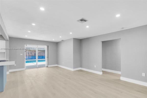 PALM LANE VILLA NO 5