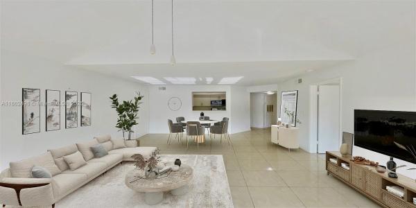 BISCAYNE BEACH CLUB CONDO