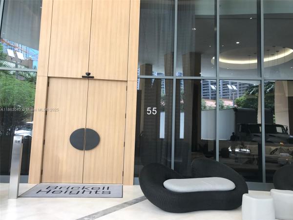 55 SW 9TH ST #2807, MIAMI, FL 33130