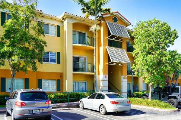 PALM GARDENS AT DORAL CON