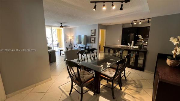 19555 E COUNTRY CLUB DR #8305, AVENTURA, FL 33180