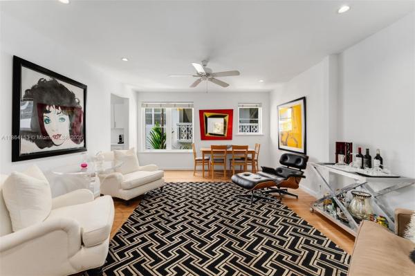 THE COCONUT OF SOUTH BEAC