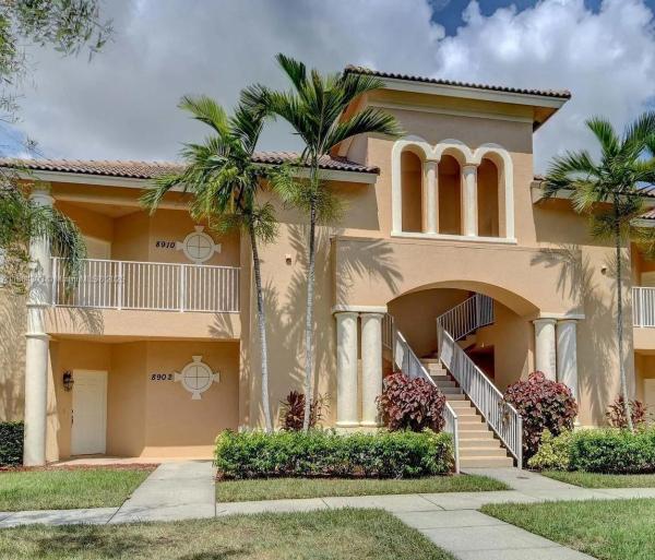 Castle Pines PGA Village