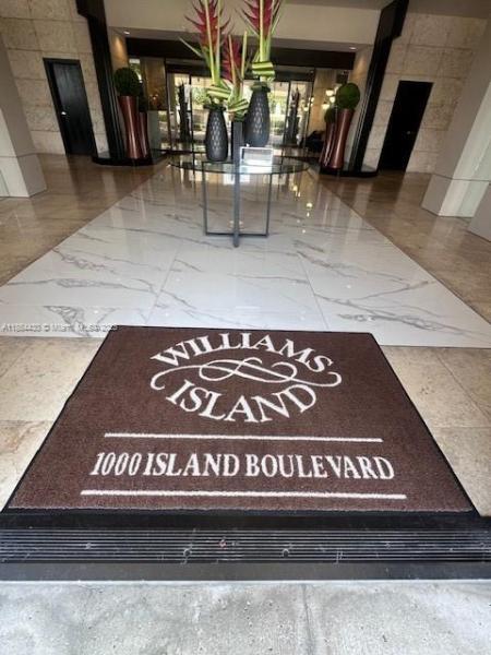 1000 ISL BLVD WILLIAMS IS
