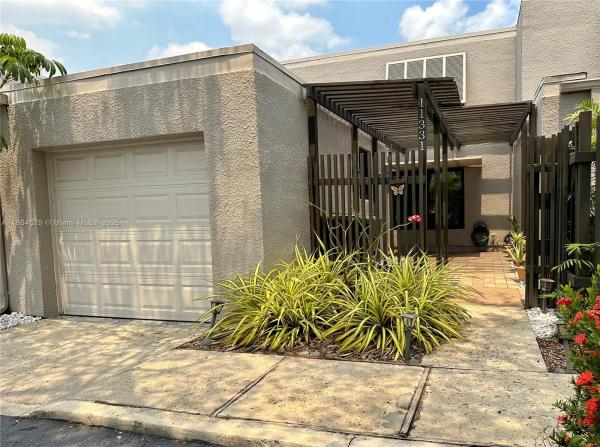 Villas Lakes Association