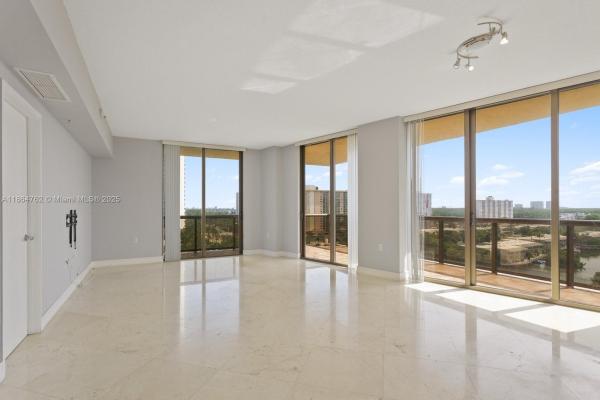 16275 COLLINS AVE #904, SUNNY ISLES BEACH, FL 33160