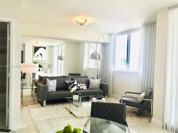 TERRAZAS RIVERPARK VILLAG