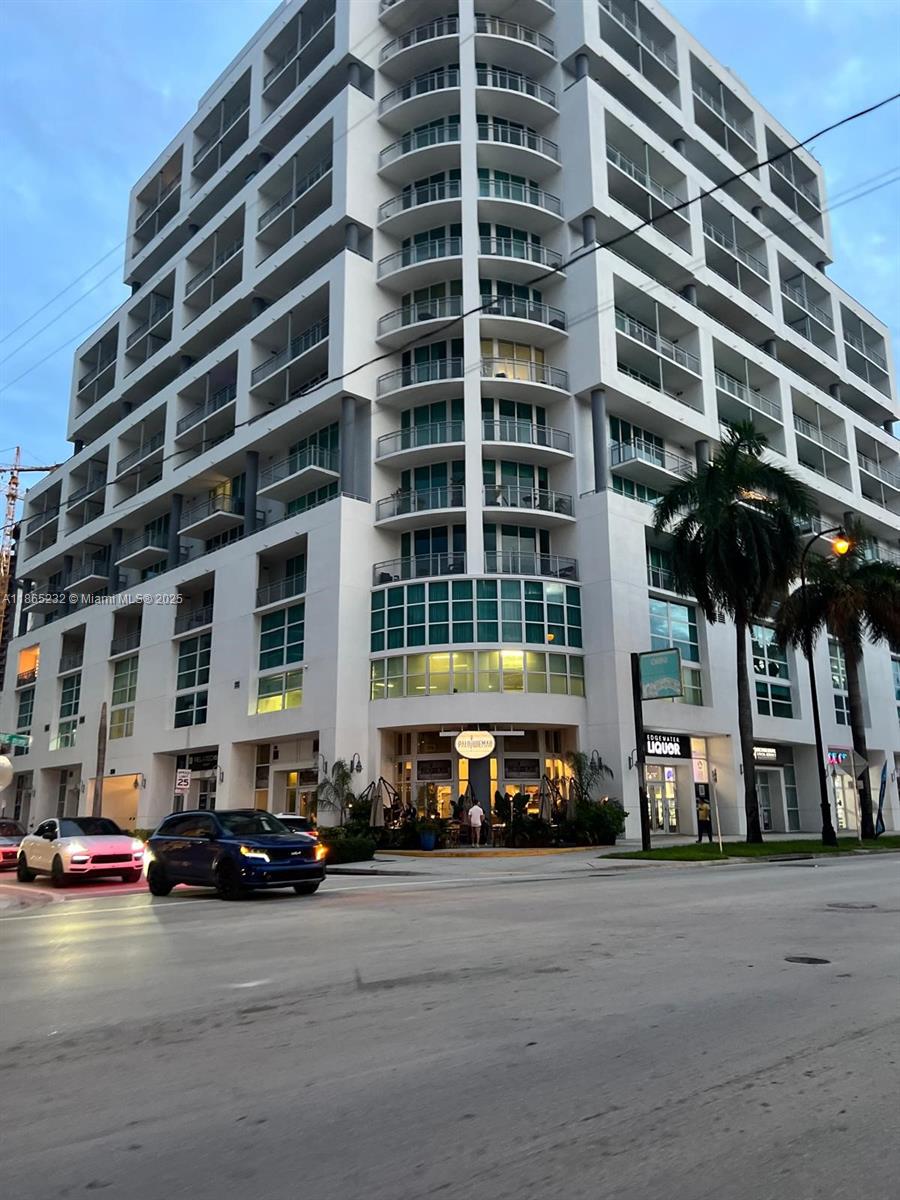 CITY 24 CONDO - фото