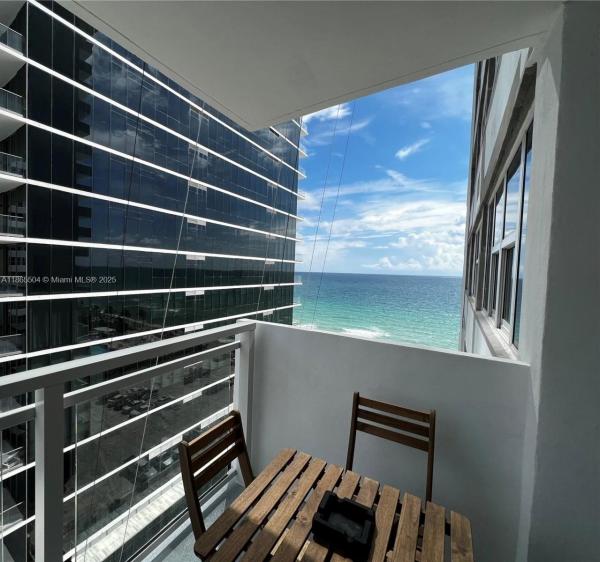 2030 S OCEAN DR #1022, HALLANDALE BEACH, FL 33009