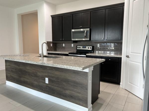 PEMBROKE LAKES SOUTH