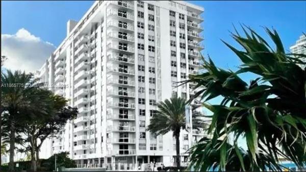 PLAZA TOWERS SOUTH CONDO