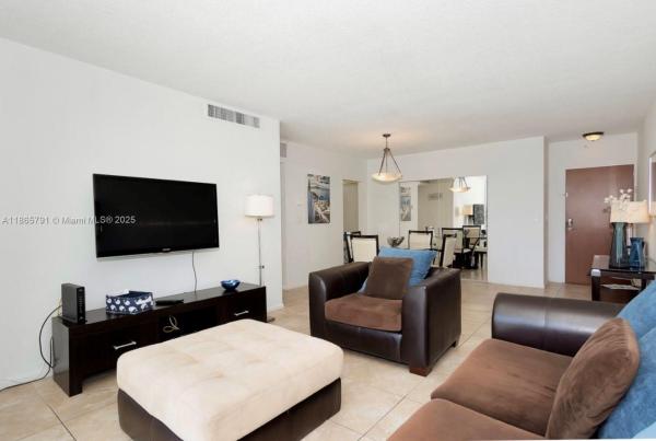 3901 S OCEAN DR #4U, HOLLYWOOD, FL 33019