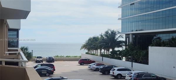 HEMISPHERES CONDO OCEAN SO