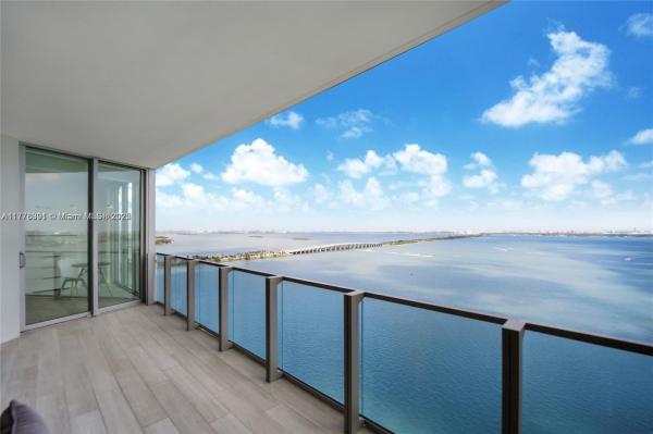 BISCAYNE BEACH CONDO