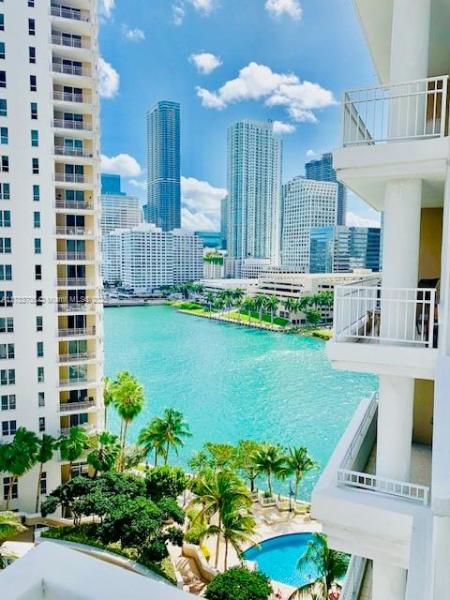 COURTS BRICKELL KEY CONDO