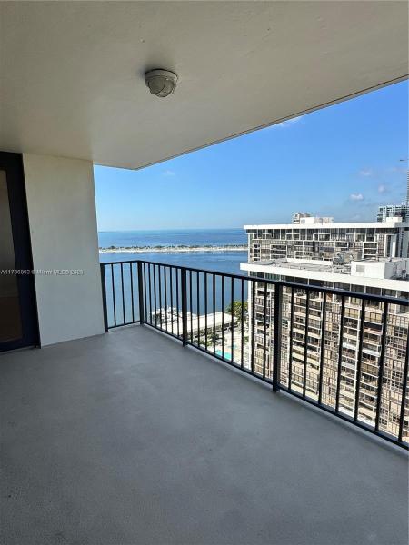 BRICKELL PLACE CONDO