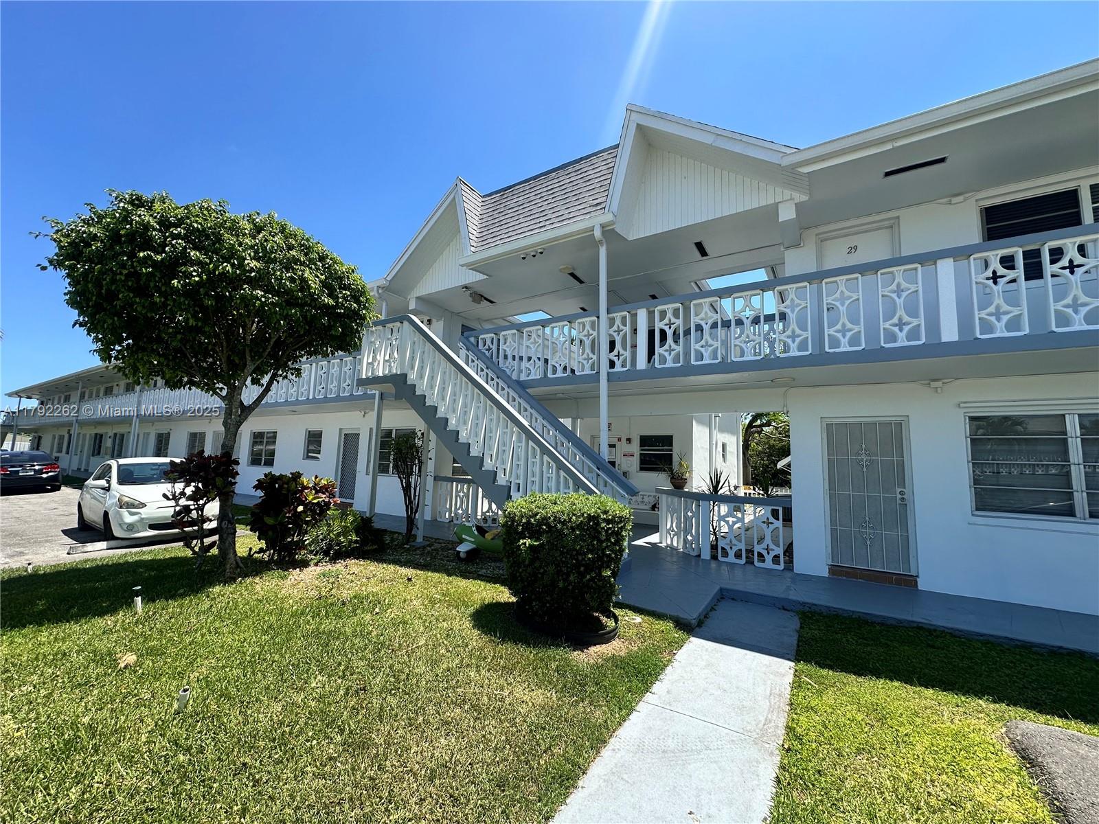 RO-MONT GARDENS - фото