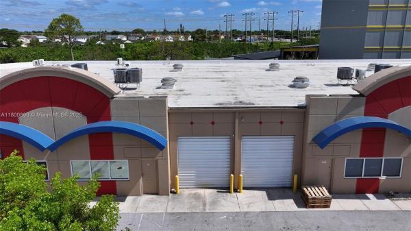 KENDALL COMMERCE PARK