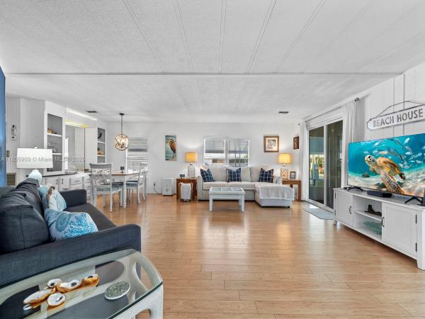 SILVER SHORES MOBILE HOME