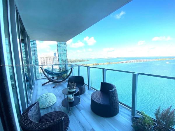BISCAYNE BEACH CONDO