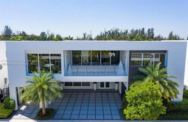 DORAL COMMONS RESIDENTIAL