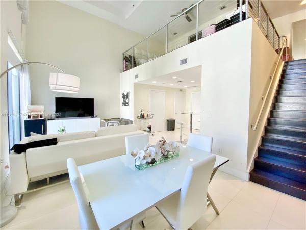 1060 BRICKELL AVE #801, MIAMI, FL 33131