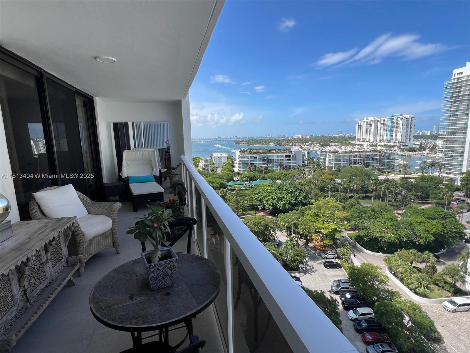 NINE ISLAND AVENUE CONDO - фото