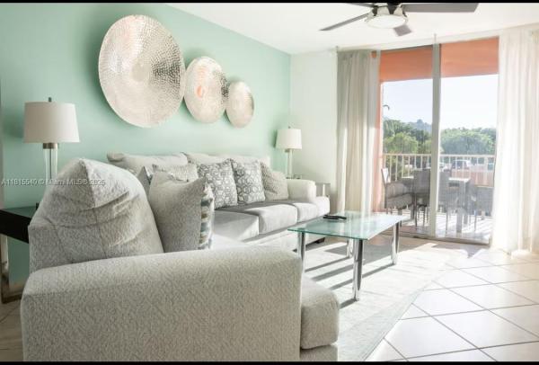 THE YACHT CLUB AT AVENTURA