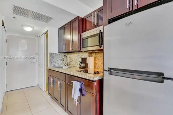 19201 COLLINS AVE #603, SUNNY ISLES BEACH, FL 33160