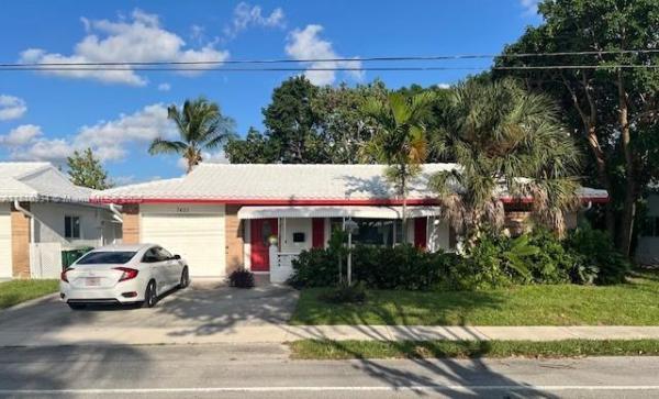 MAINLANDS OF TAMARAC LAKE