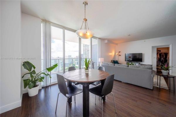 VUE AT BRICKELL CONDO