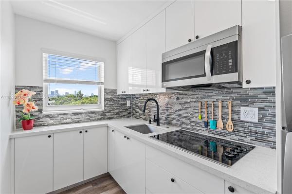 ALHAMBRA GARDENS CONDO