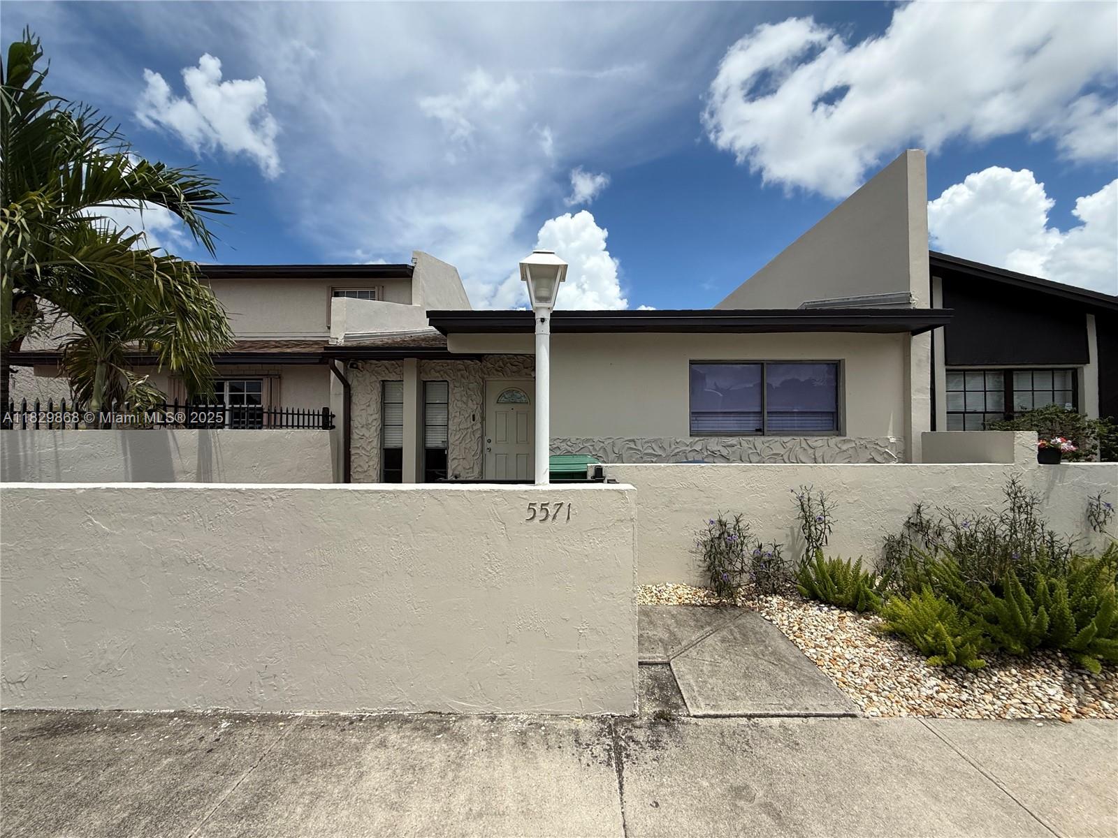 LAKES OF ACADIA UNIT ONE - фото