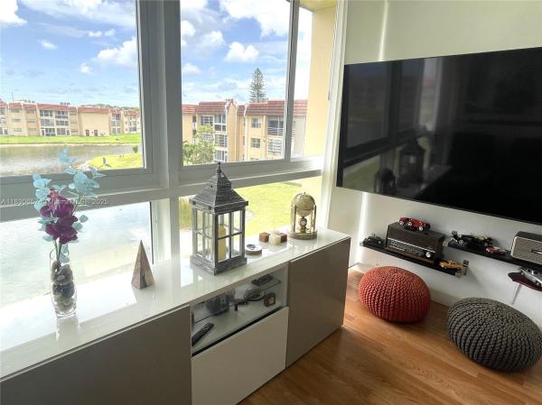 SUNRISE LAKES PHASE 3