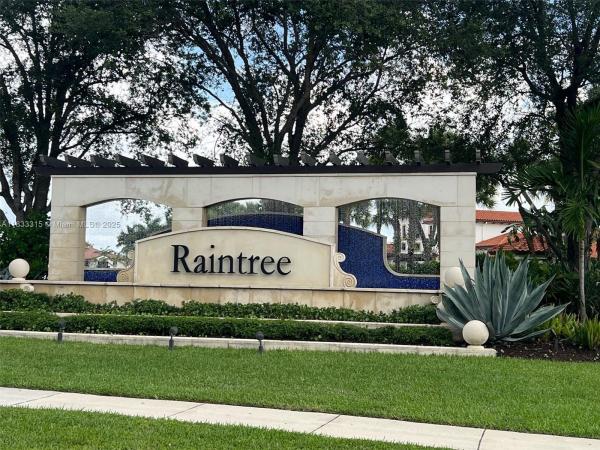 PEMBROKE LAKES SOUTH