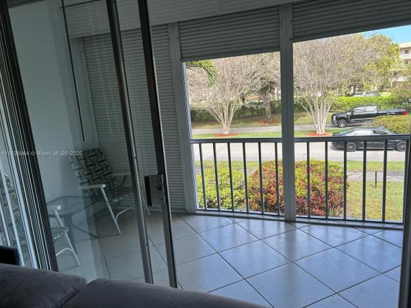 BAHAMA VILLAGE CONDO