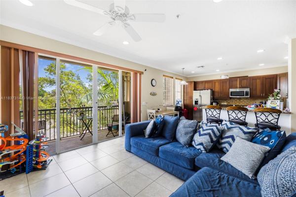 VILLA CASTILLE CONDO