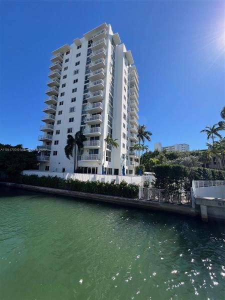 WEST BAY PLAZA CONDO