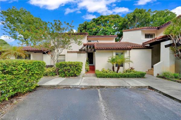 CROSSINGS VILLAGE HOMES C