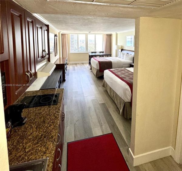 19201 COLLINS AVE #1103, SUNNY ISLES BEACH, FL 33160