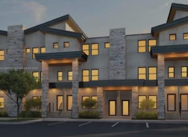 HIGHLAND AT PARK CENTRAL