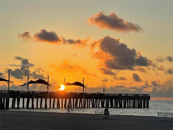 Nassau House Condominium