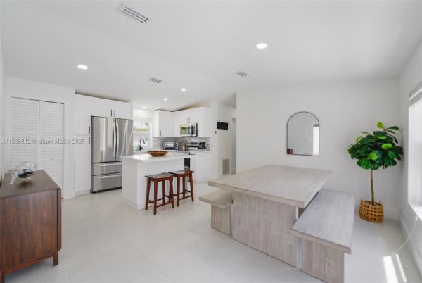 SEXTON COVES ESTATES